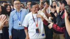 采用更取復雜搭鈕設想